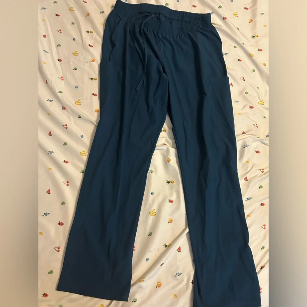 Colorful Scrub Set - Picture 6 of 11